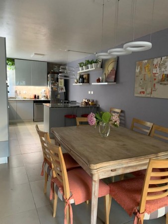 CASA EN VENTA - GRANJA DE FUNES