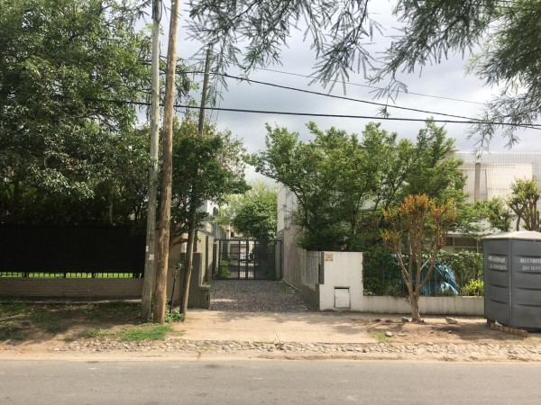 VENDO CASA DE TRES DORMITORIOS B° VILLA BELGRANO