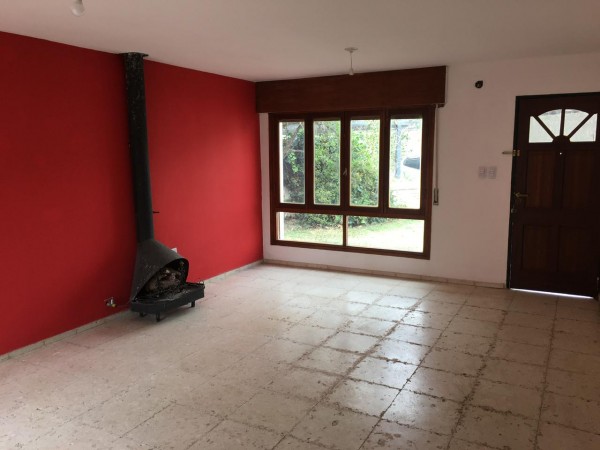 VENDO CASA DE TRES DORMITORIOS B° VILLA BELGRANO