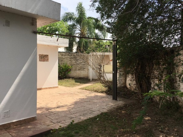 VENDO CASA DE TRES DORMITORIOS B° VILLA BELGRANO