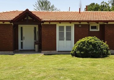 VENDO CASA EN COUNTRY LA HERRADURA 